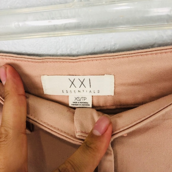3 FOR 25$! 🎊💚PEACH LIGHT PINK FOREVER 21 SHORTS - Picture 3 of 4